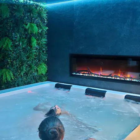 לינה וארוחת בוקר Siedmiu Kroli Rooms&spa בוקוווינה טטז'אנסקה